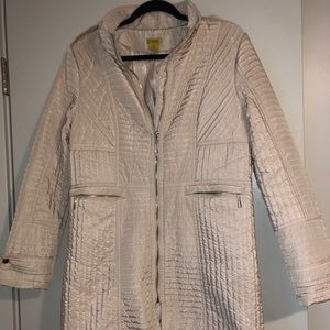 NUDE QUILTED/“PUFFER” COAT WITH GOLD ACCENTS